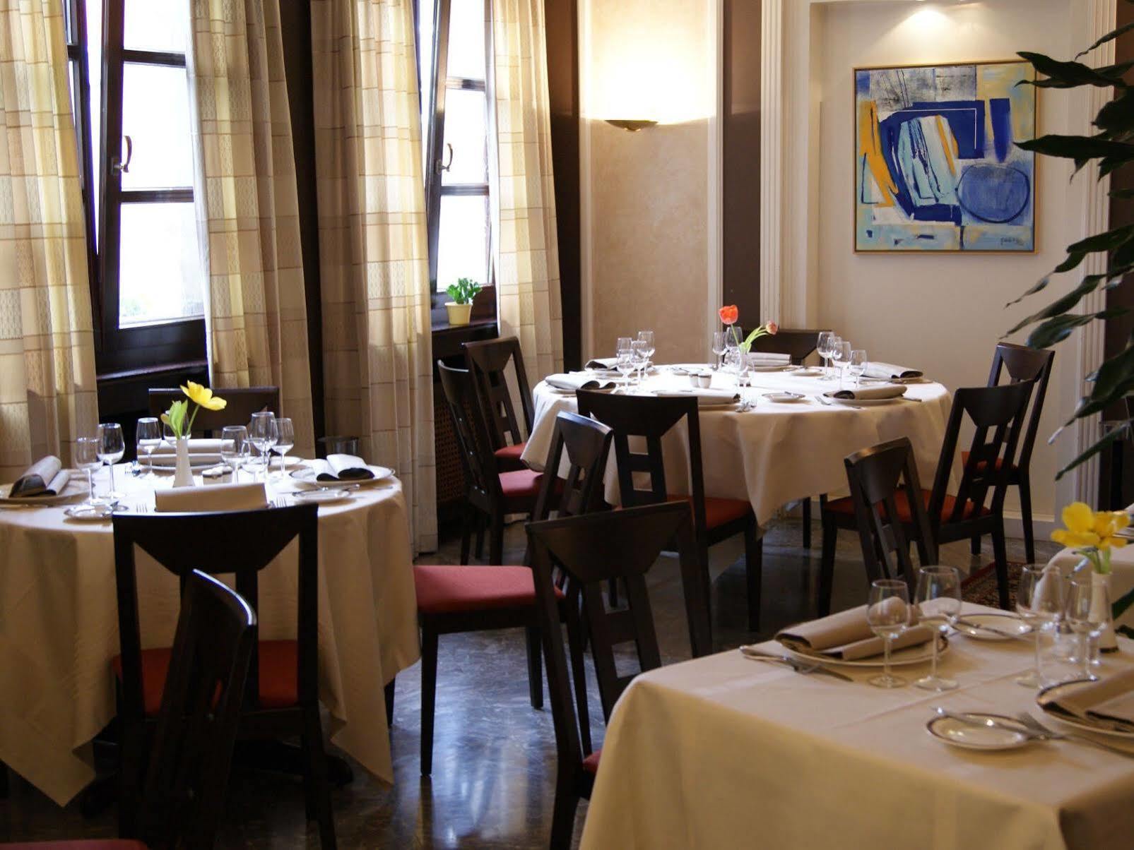 Restaurant Acacia Hotel